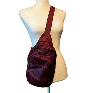 FITKICKS MAROON HIDEAWAY PACKABLE SLING BAG NWOT